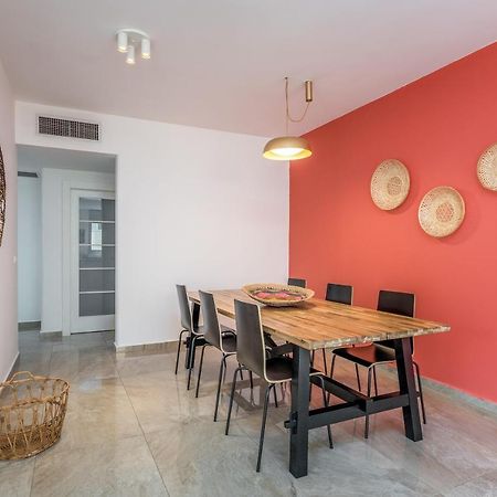 3 Bedrooms Apt Balcony & Parking Near Banana Beach Tel Aviv Exterior photo
